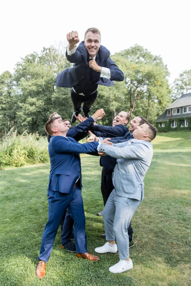 authentisch, entspannte Hochzeitsfotos, natuerliche Hochzeitsbilder, Strandhochzeit, Hochzeit Ostsee, Hochzeitsfotograf Kiel, Hamburg, Luebeck, Ploen, Hochzeitsfotos, Ostsee, Nordsee, Schleswig Holstein, Heiraten am Strand, in Stein, Daenemark, Schloss Gottorf, Gut Emkendorf, Gut Bossee, Gut Marutendorf, Rixdorf, am Meer, Leuchtturm, Pellworm, Sylt, Standesamt, Groemitz, Hochzeit Fotos, Hochzeitsfotoshooting, besondere Fotos, Hochzeitspaar, Fehmarn, Flensburg, Rendsburg, Fotograf fuer Hochzeit, Prinzeninsel Ploen heiraten, Leuchtturm Kiel Holtenau, Schloss Eutin, Marienbad Schleswig, Gut Helmstorf, Ocean Eleven Laboe, Gut Salzig, Seebar Kiel, Prinzenhaus Ploen, Winterhochzeit, Fruehlinshochzeit, Toepferhaus Alt Duvenstedt, Strandhaus Schwedeneck, Strande, Herrenhaus Stockelsdorf, Heiraten im Sommer, Mallorca, Paris, London, Timmendorfer Strand, Neustadt Ostsee, Scharbeutz, allein heiraten, maritim, Pinneberg, Ahrensburg, Bilder Hochzeit am Strand, Erinnerungen schaffen